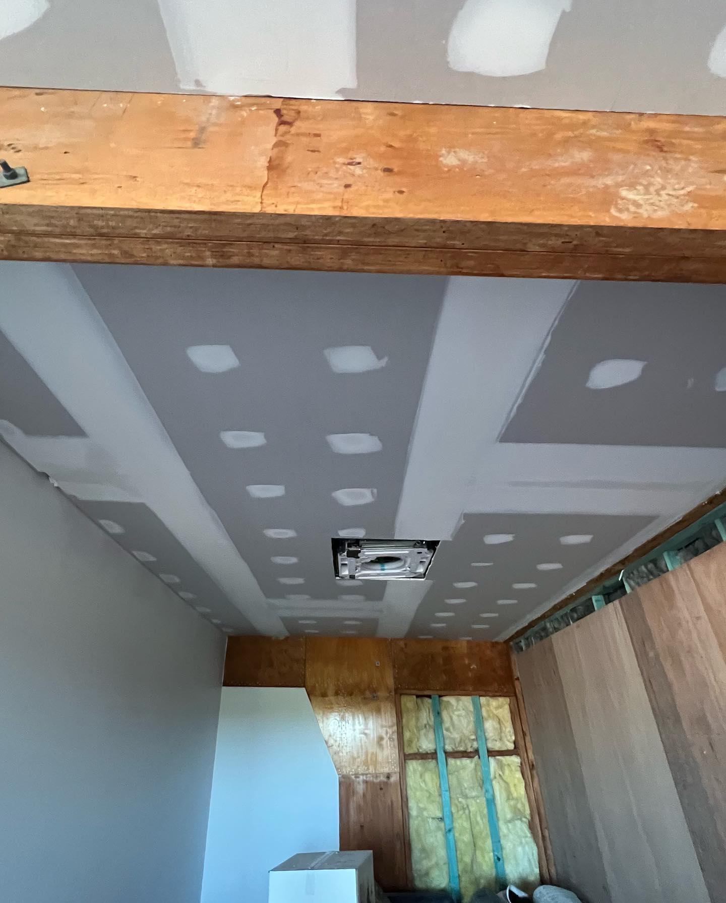 Exposed beam detail
